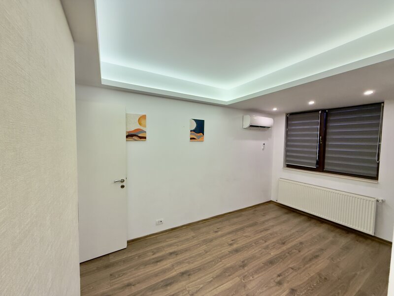 Unirii, Casa Poporului, Parcul Izvor, apartament 2 camere, bloc 2012.