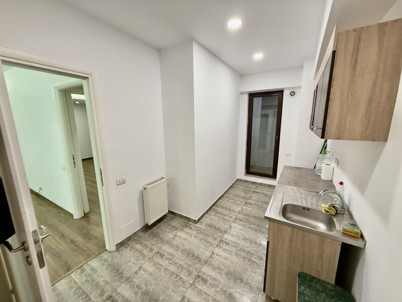 Unirii, Casa Poporului, Parcul Izvor, apartament 2 camere, bloc 2012.