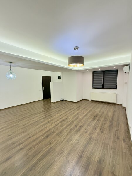 Unirii, Casa Poporului, Parcul Izvor, apartament 2 camere, bloc 2012.